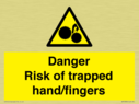danger-risk-of-trapped-handfingers~
